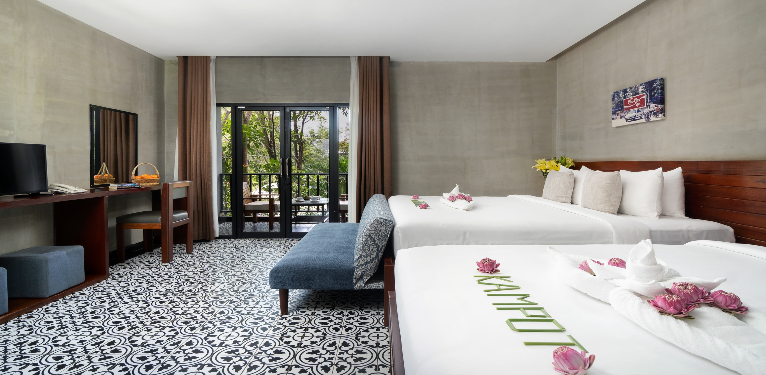 LUXURY TWIN ROOM
